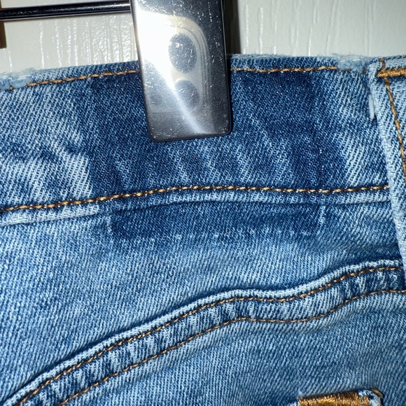 Abercrombie & Fitch Ultra High Rise 90s Slim Straight Jean - Picture 7 of 15